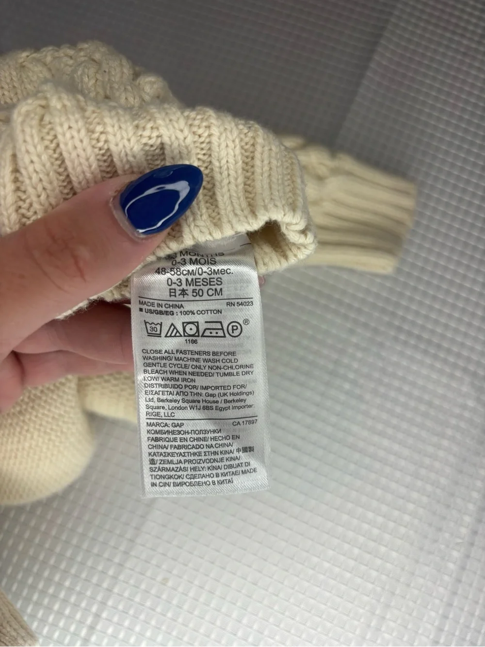 Baby Gap Knitted Cream Colored Onesie Size 0-3 Months 100% Cotton